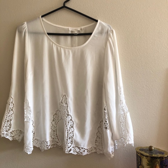White Blouse - Picture 1 of 3